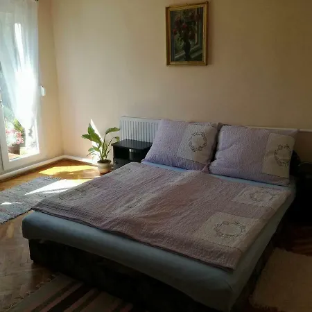 Gyongyi Apartman 게스트하우스 케츨리