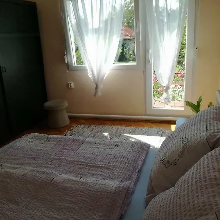 Gyongyi Apartman 게스트하우스 케츨리