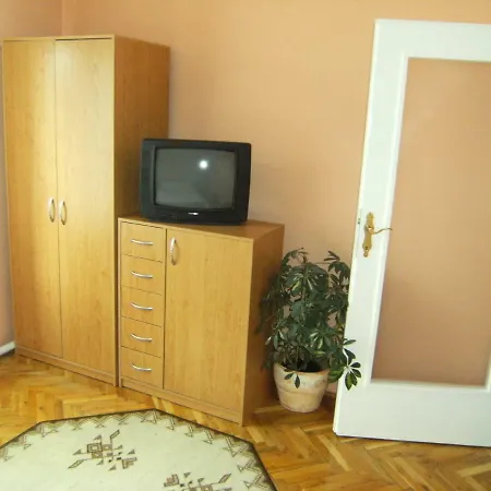 게스트하우스 Gyongyi Apartman
