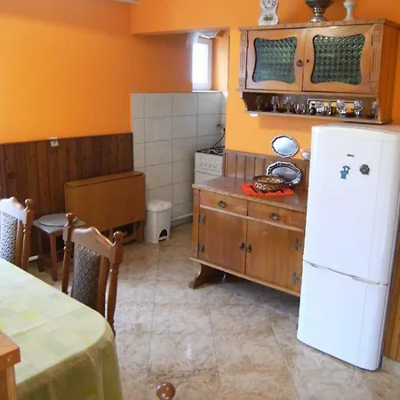 Gyongyi Apartman * 케츨리